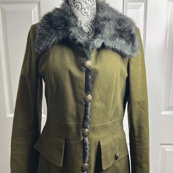 Rachel Rachel Roy Green Fuzzy Button Down Coat M Missing Button - Picture 2 of 9